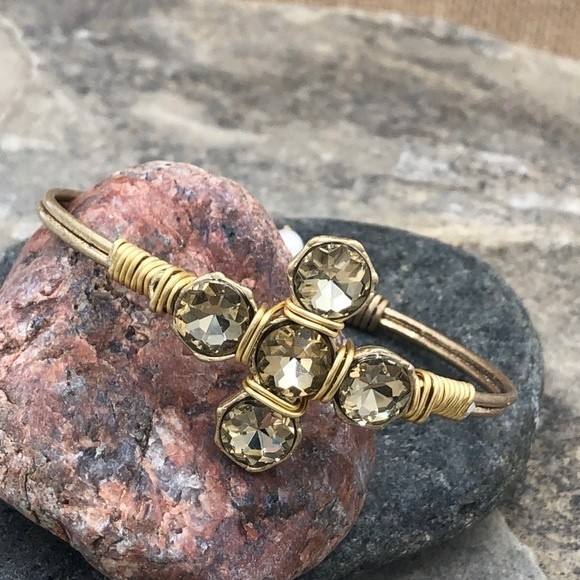 🌼 Colorado Topaz Color Rhinestone Cross Gold Bangle  Bracelet - Picture 1 of 3
